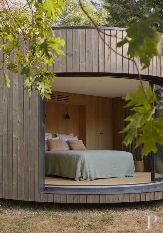 Dans le Gâtinais Val de Loing, au sud de Paris, une maison traditionnelle et sa grange rénovées dans un esprit contemporain - photo  n°39